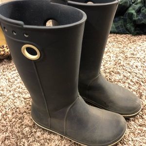 Women’s Crocs rain boots